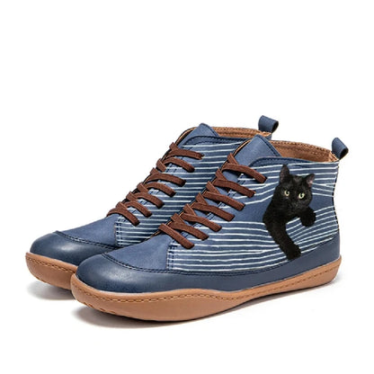 Botas planas cortas con diseño de Gato