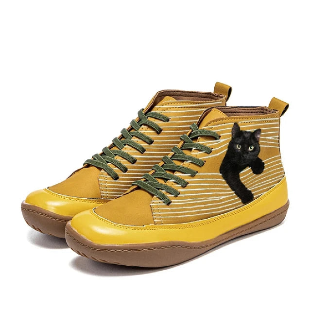 Botas planas cortas con diseño de Gato